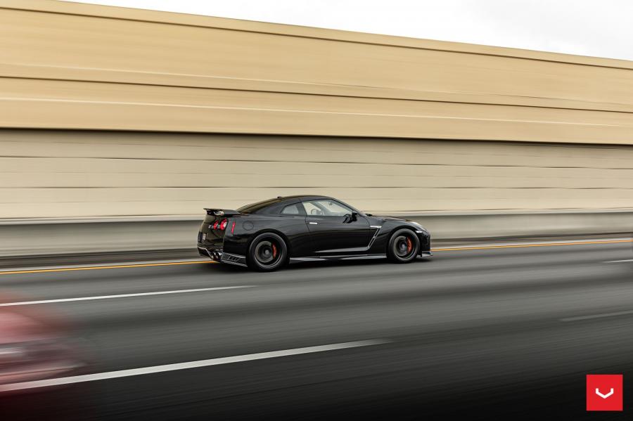  Nissan GT-R on Vossen Wheels (HF-5) 2020 года  (фото 41 из 48)